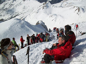 Salita al Corzene con discesa nella valle dei Mulini (Sci-alpinisti CAI Albino 29 dicembre 08) - FOTOGALLERY